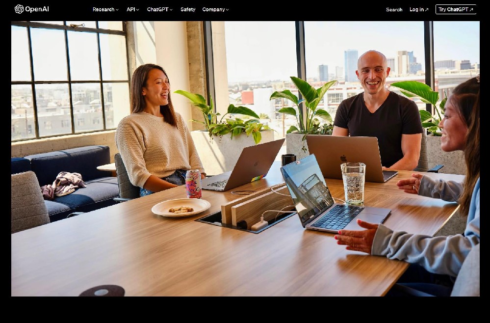 OpenAI高(gāo)管預測：2024年(nián)AI迎來(lái)“應用(yòng)高(gāo)潮”，ChatGPT企業(yè)版用(yòng)戶迅猛增長(cháng)